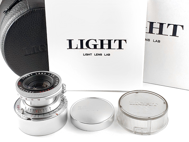 LIGHT LENS LAB 35mm f/2「沈胴」”Collapsible” Silver